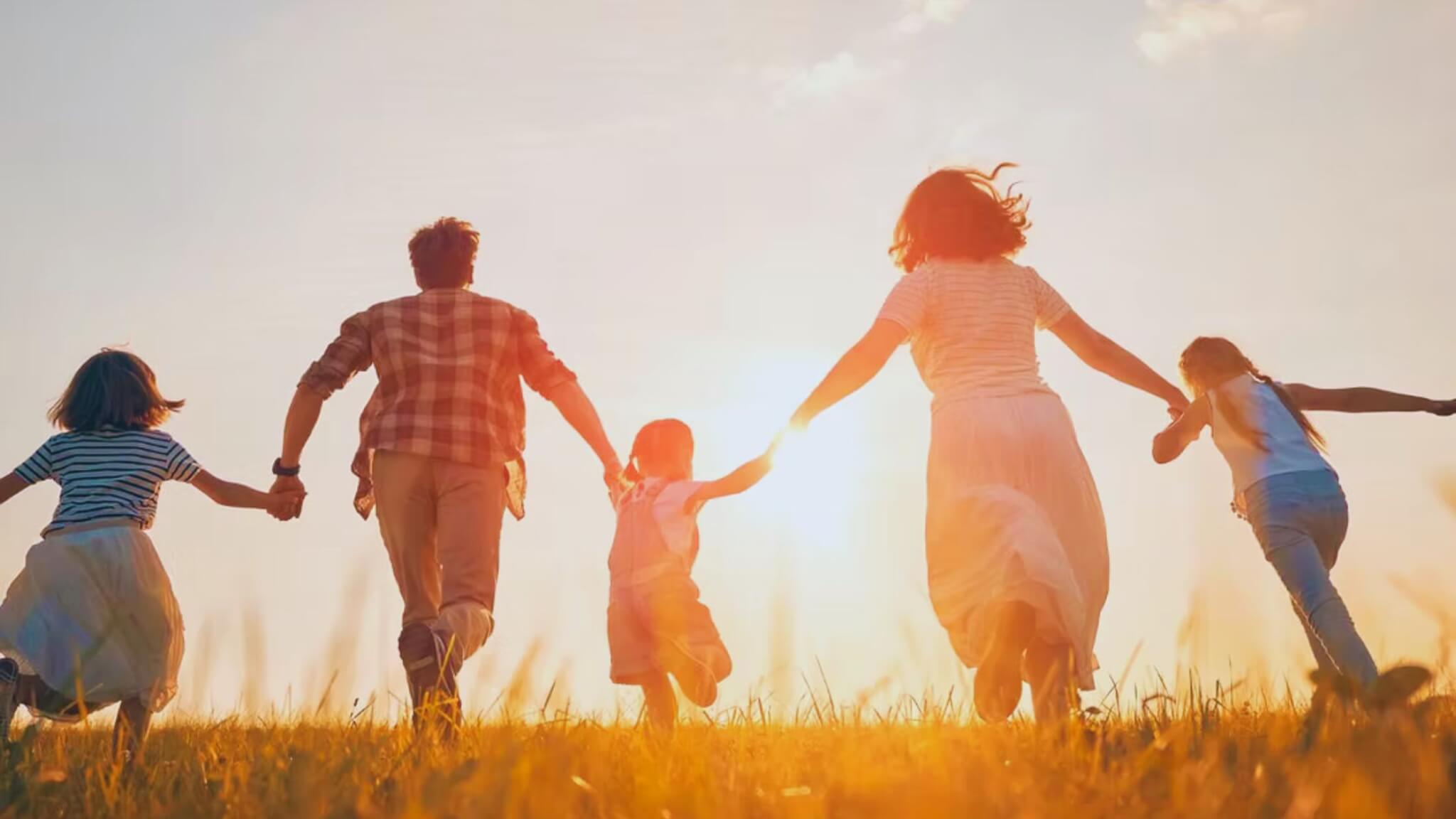 Familie in der Natur Start